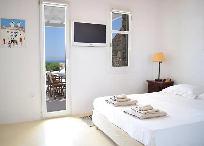 Magdalena Mykonos Agios Ioannis Diakoftis