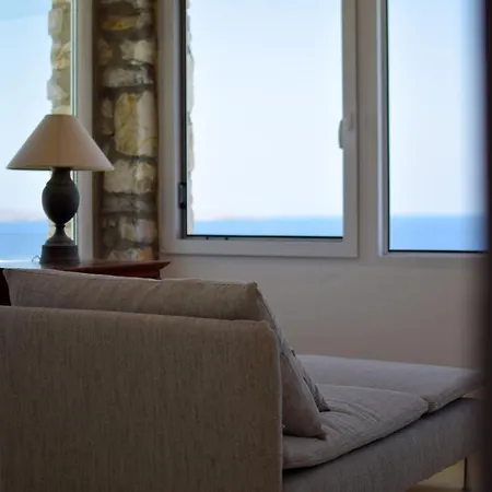 Magdalena Mykonos * Agios Ioannis Diakoftis