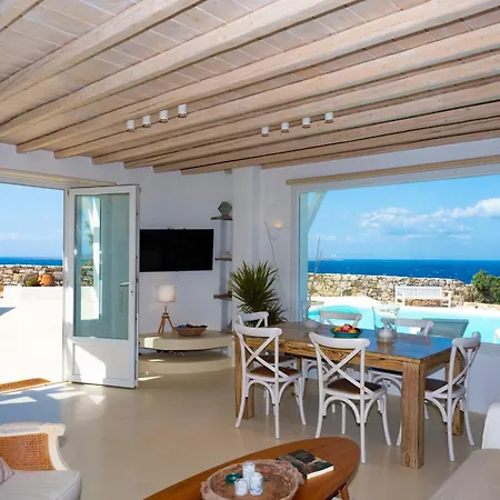 Magdalena Mykonos *